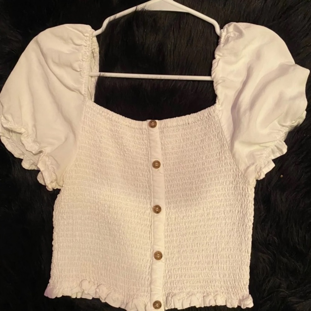 Puff sleeve t shirt